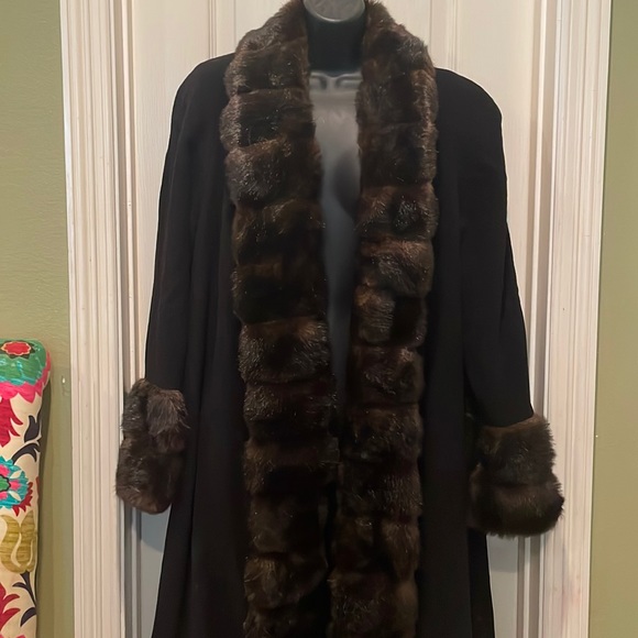 Albert Nipon Jackets & Blazers - Vintage Albert Nipón 🧥 coat